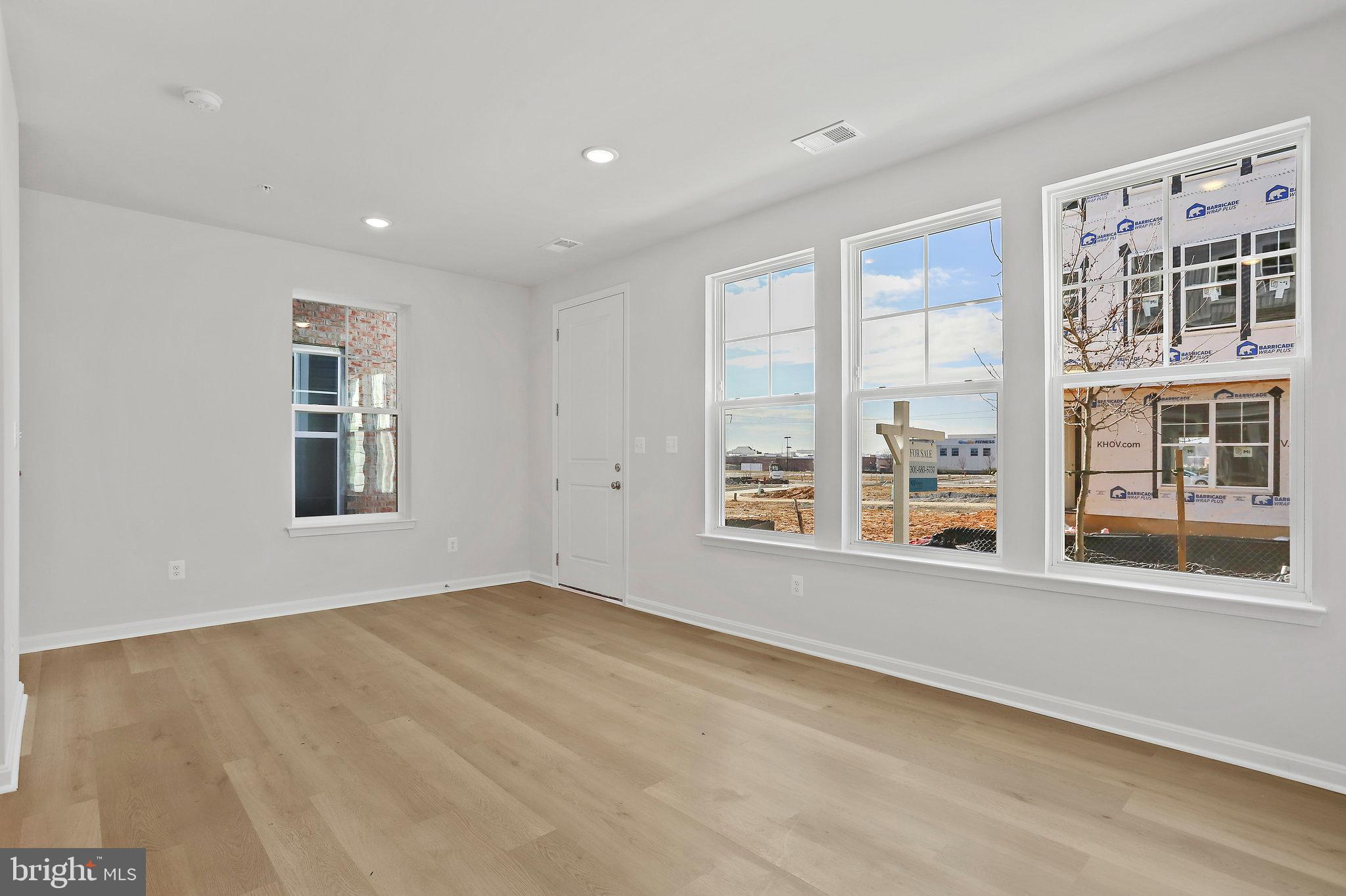 408 Matlock Lane Frederick, MD 21701 - Photo 5 of 78 Entry level recreation room