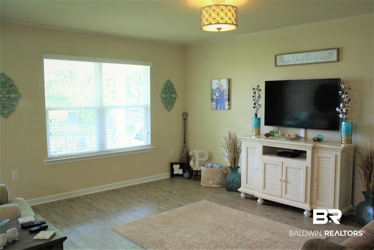 17316 Lewis Smith Drive Foley, AL 36535 - Photo 2 of 21 Living Room