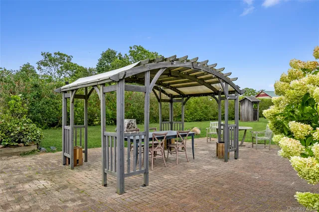a view of outdoor space yard and patio