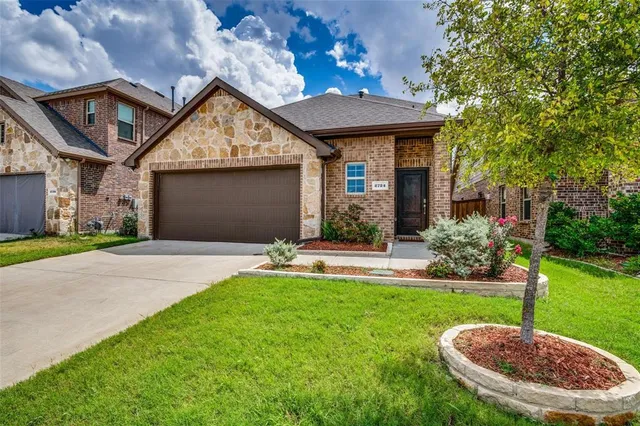 $365,000 | 2724 Pease Drive, Forney, TX 75126