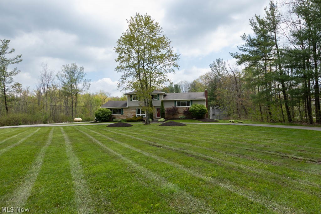 13047 Forest Road Burton, OH 44021 - Photo 5 of 47