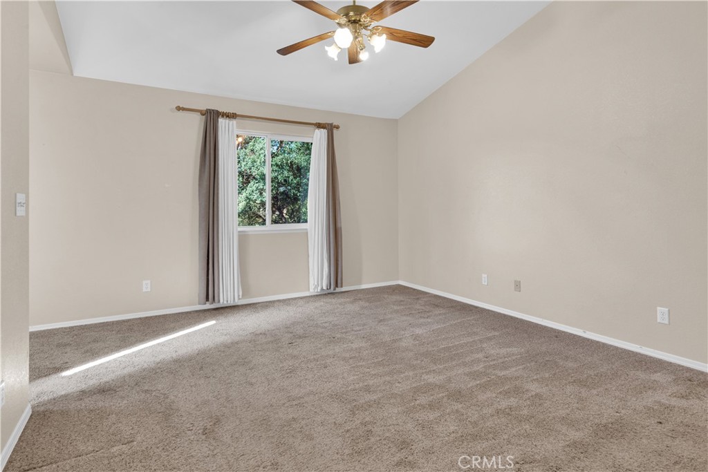 901 Sleepy Hollow Road Paso Robles, CA 93446 - Photo 10 of 17