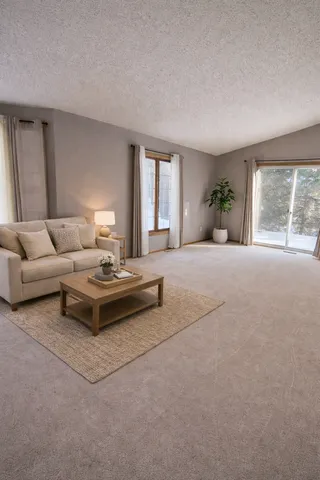 $259,900 | 1273 Hilo Avenue North, Oakdale, MN 55128