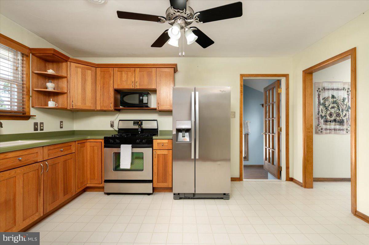 3231 Grace Road Sparrows Point, MD 21219 - Photo 11 of 43