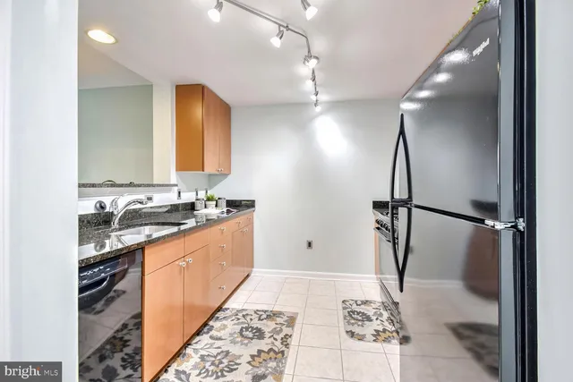 $310,000 | 930 Wayne Avenue, Unit 207, Silver Spring, MD 20910