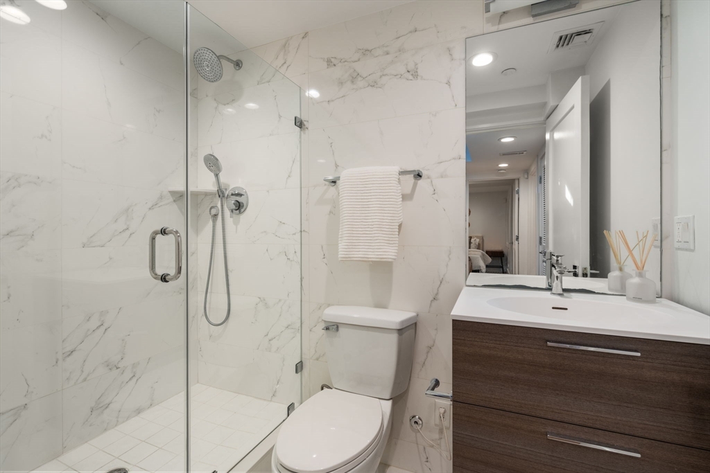 39 A Street, Unit 1 Boston, MA 02127 - Photo 12 of 19