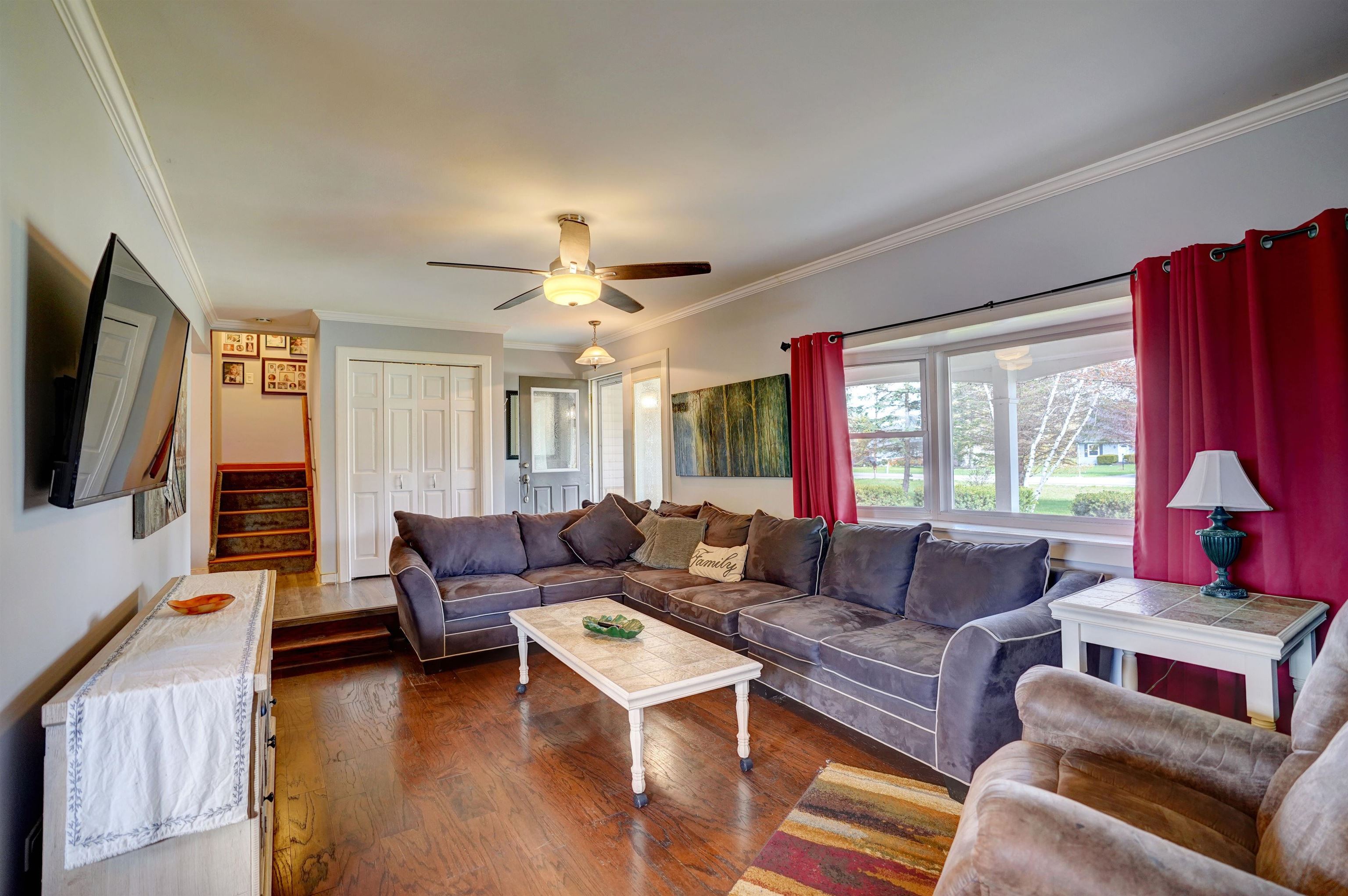 5081 Calkins Road Flint, MI 48532 - Photo 21 of 64 50107137-21.JPG