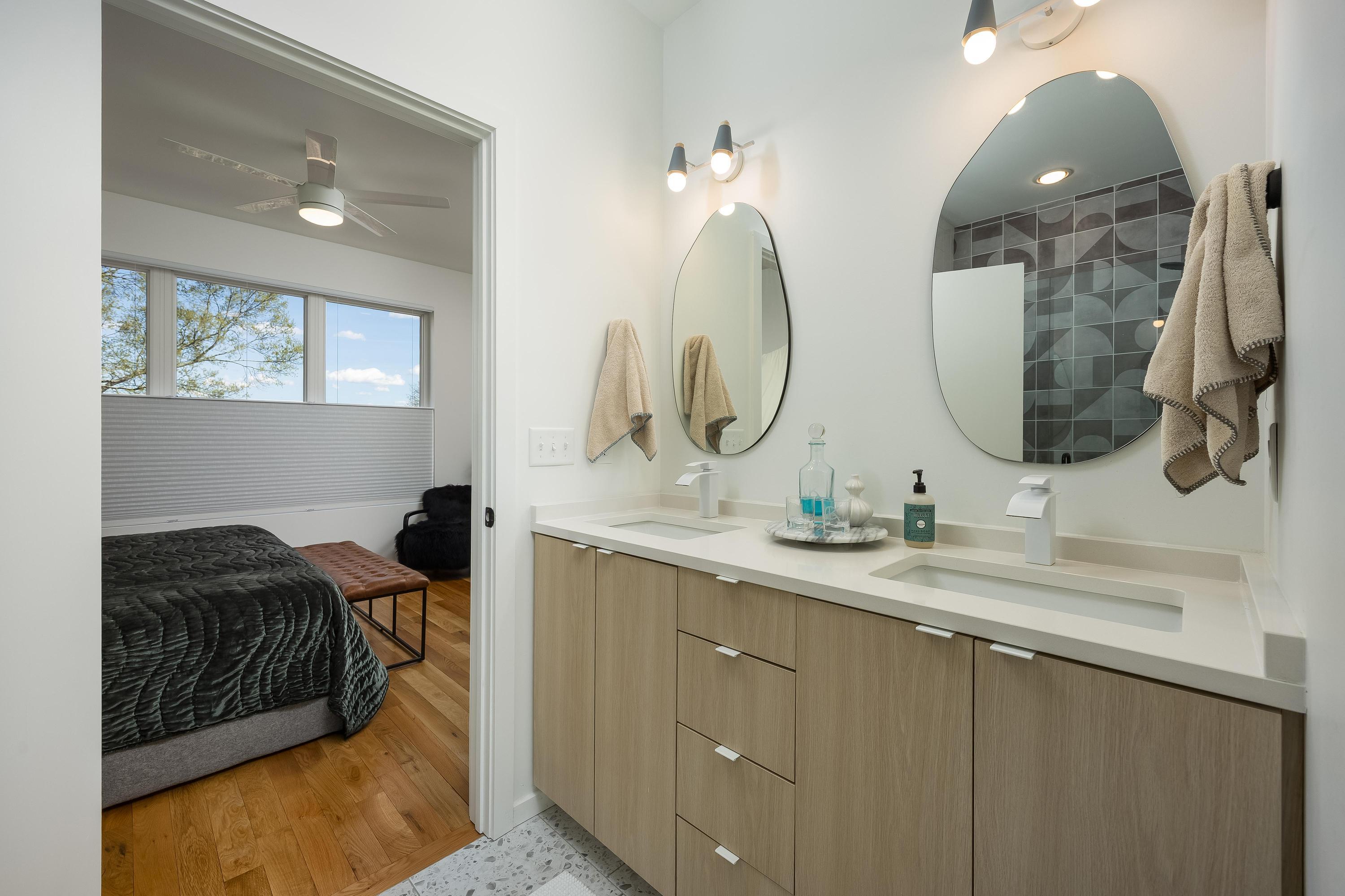 154 Atomic Ridge Chattanooga, TN 37404 - Photo 27 of 42 2025_03_March_154_Atomic_Ridge_0032