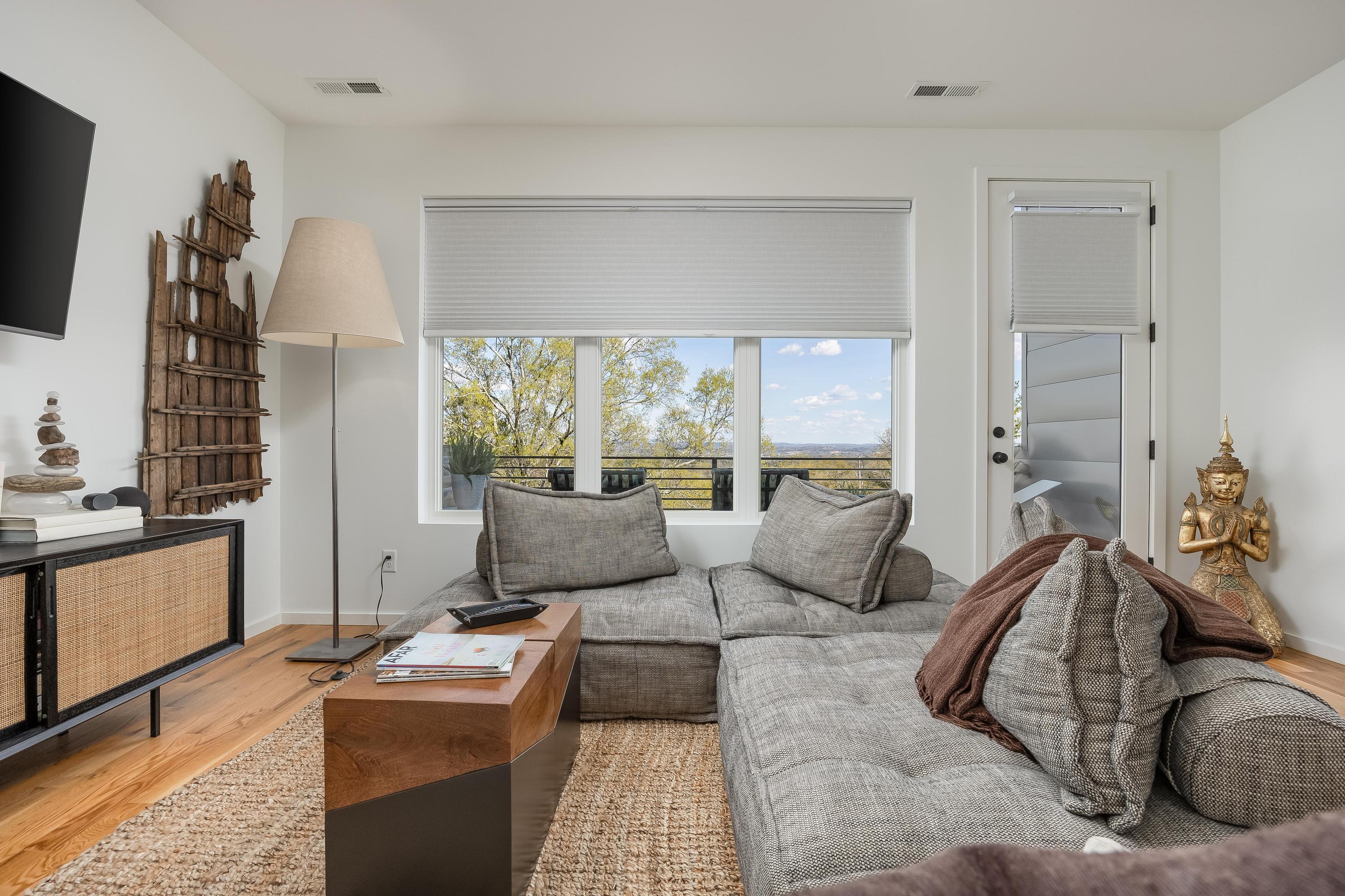 154 Atomic Ridge Chattanooga, TN 37404 - Photo 33 of 42 2025_03_March_154_Atomic_Ridge_0040