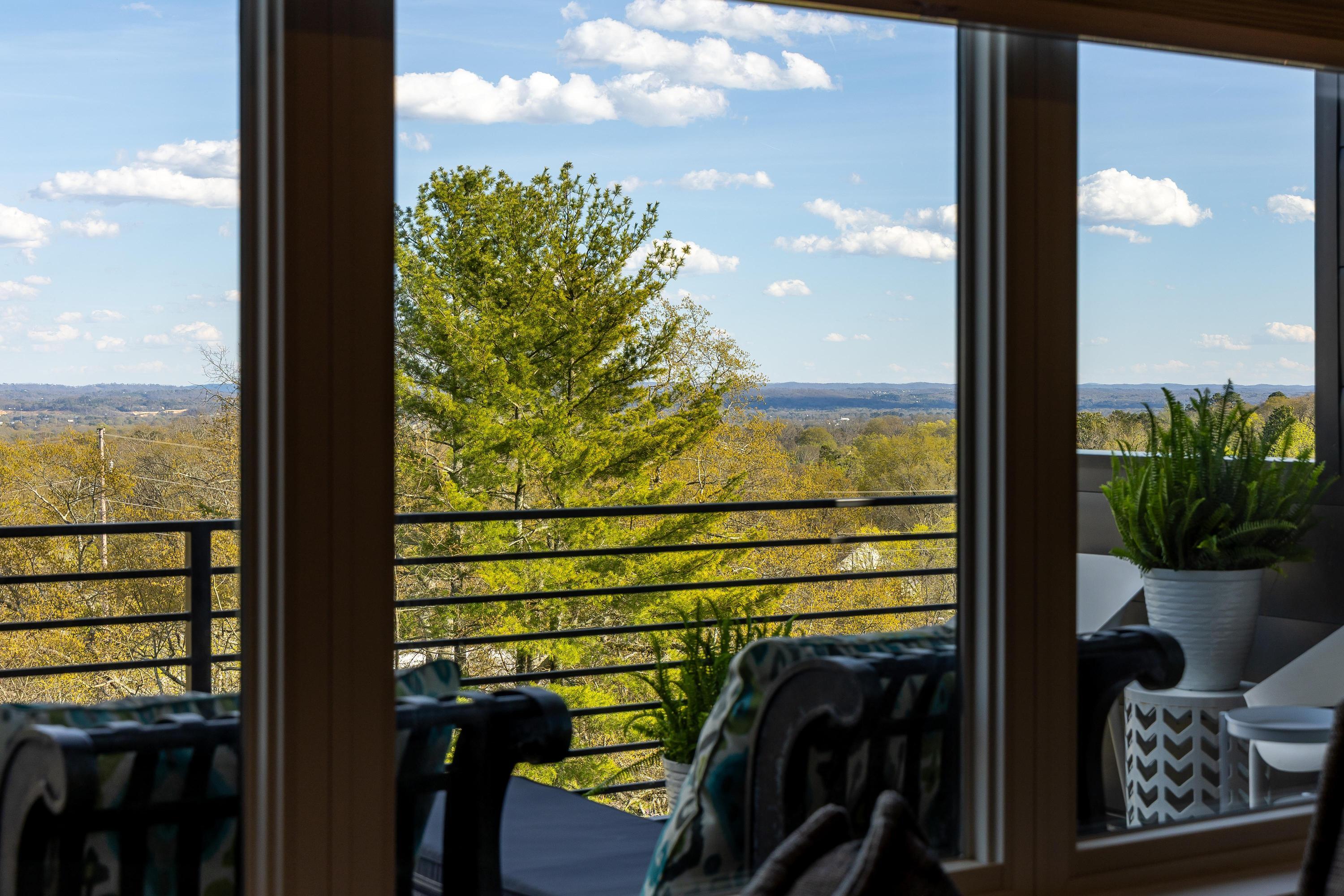 154 Atomic Ridge Chattanooga, TN 37404 - Photo 37 of 42 2025_03_March_154_Atomic_Ridge_0044