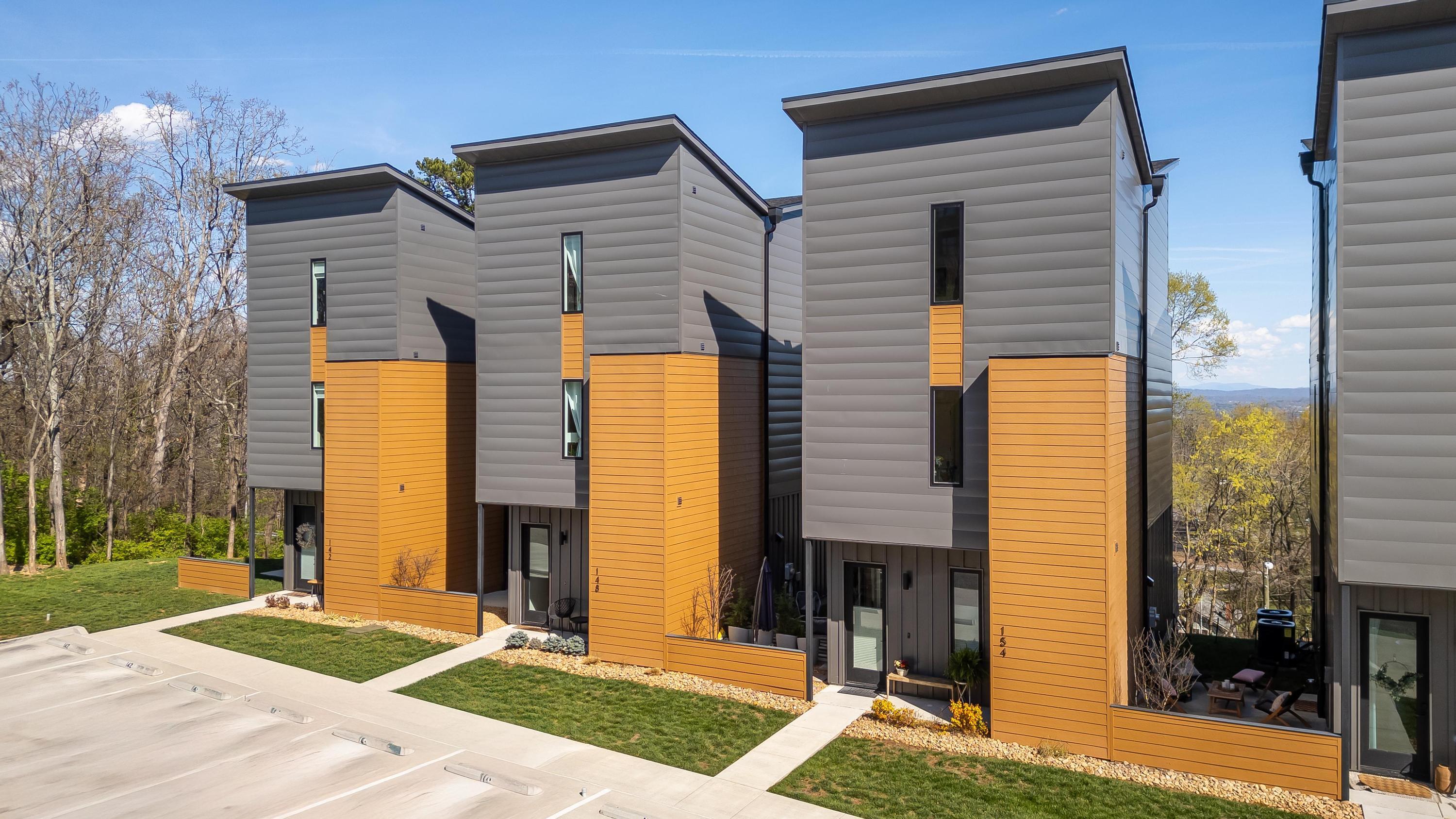 154 Atomic Ridge Chattanooga, TN 37404 - Photo 5 of 42 2025_03_March_154_Atomic_Ridge_0001 - Co