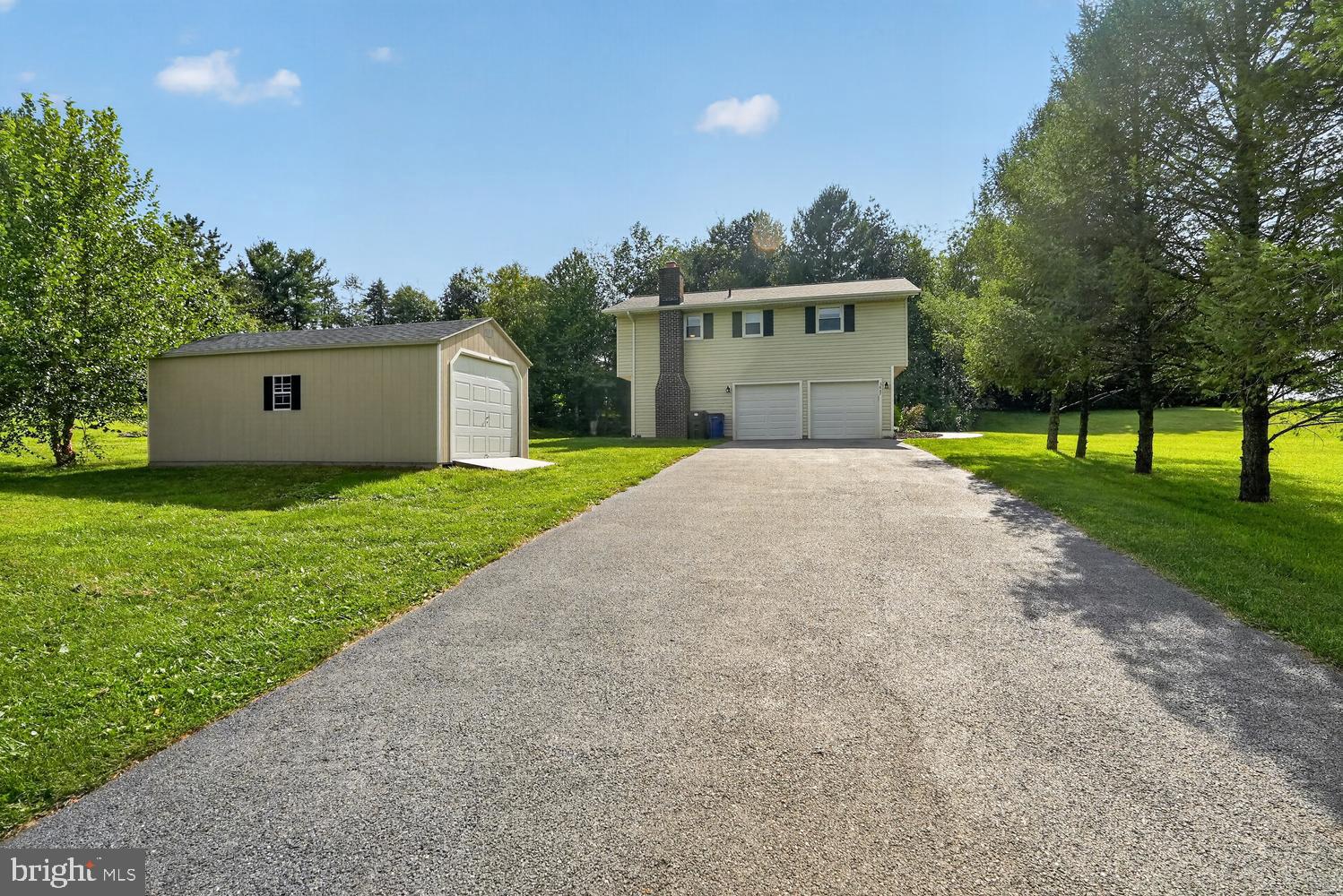 3827 Salem Bottom Road Westminster, MD 21157 - Photo 38 of 44 Parking for everyone
