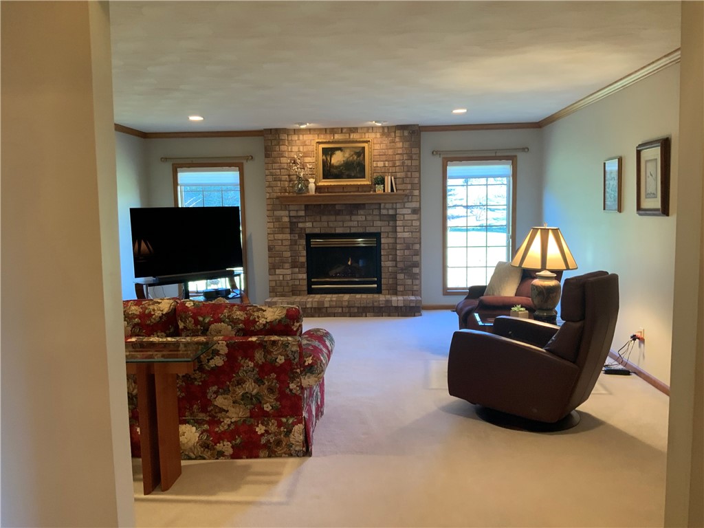 3 Glen Eagle Way Perinton, NY 14450 - Photo 12 of 43