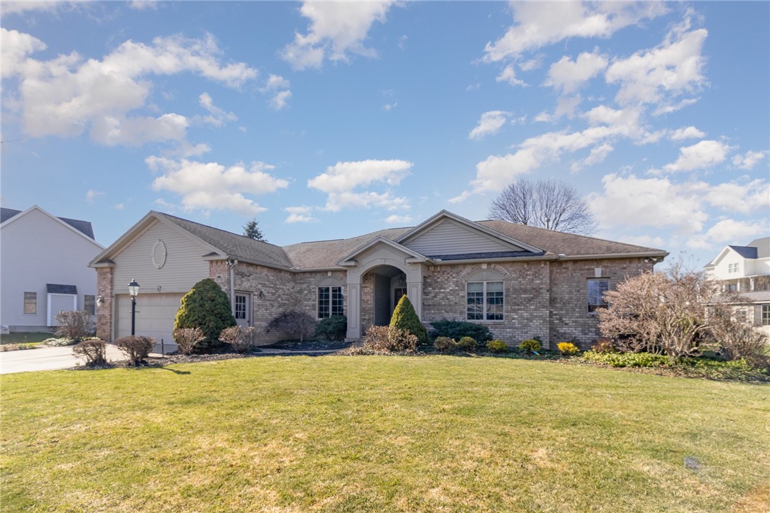 3 Glen Eagle Way Perinton, NY 14450 - Photo 3 of 43 Front View