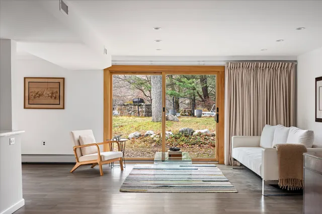 $1,395,000 | 115 Mayapple Road, Stamford, CT 06903