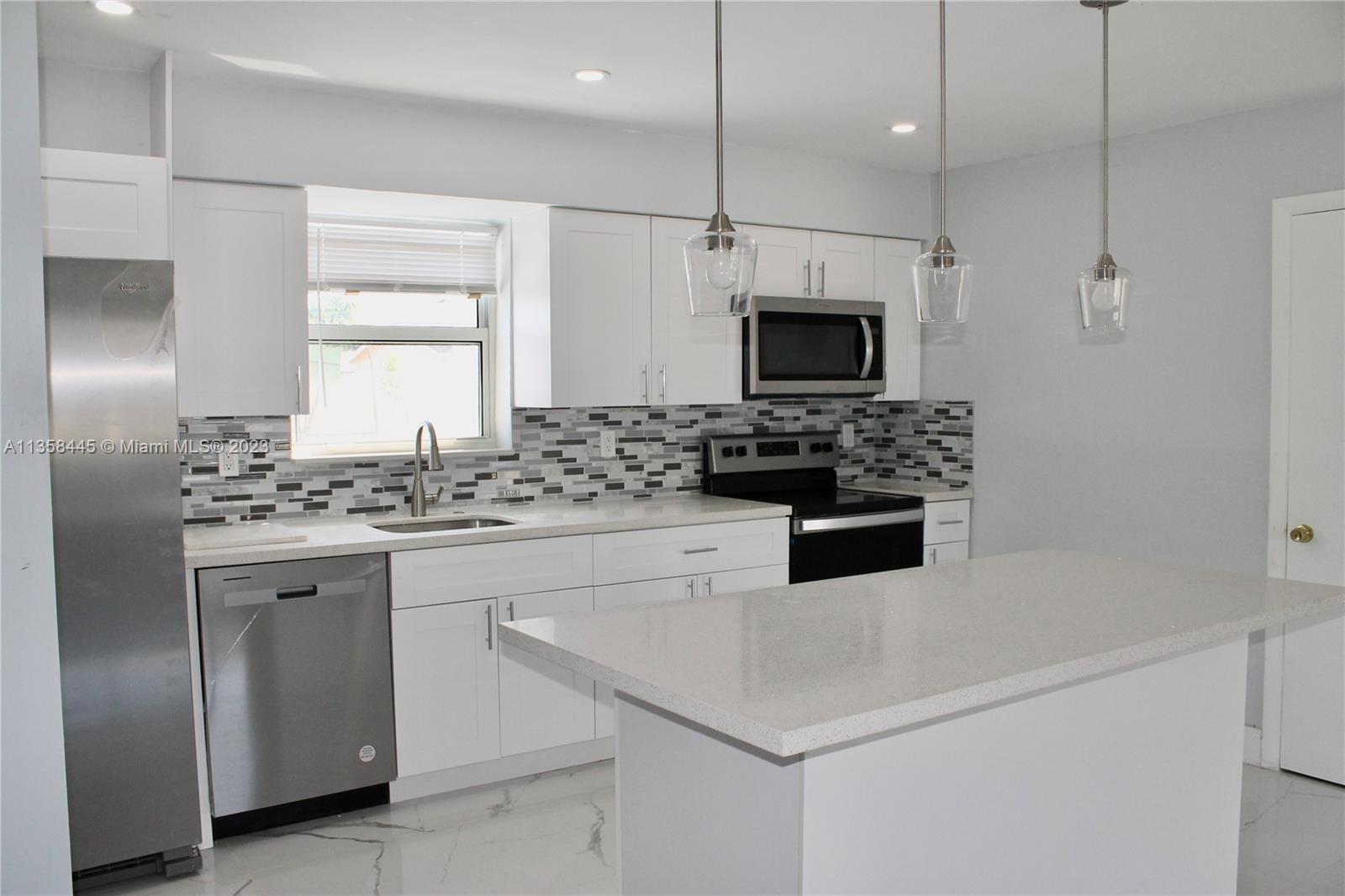 7540 Raleigh Street Hollywood, FL 33024 - Photo 5 of 69 Gallery Image 5