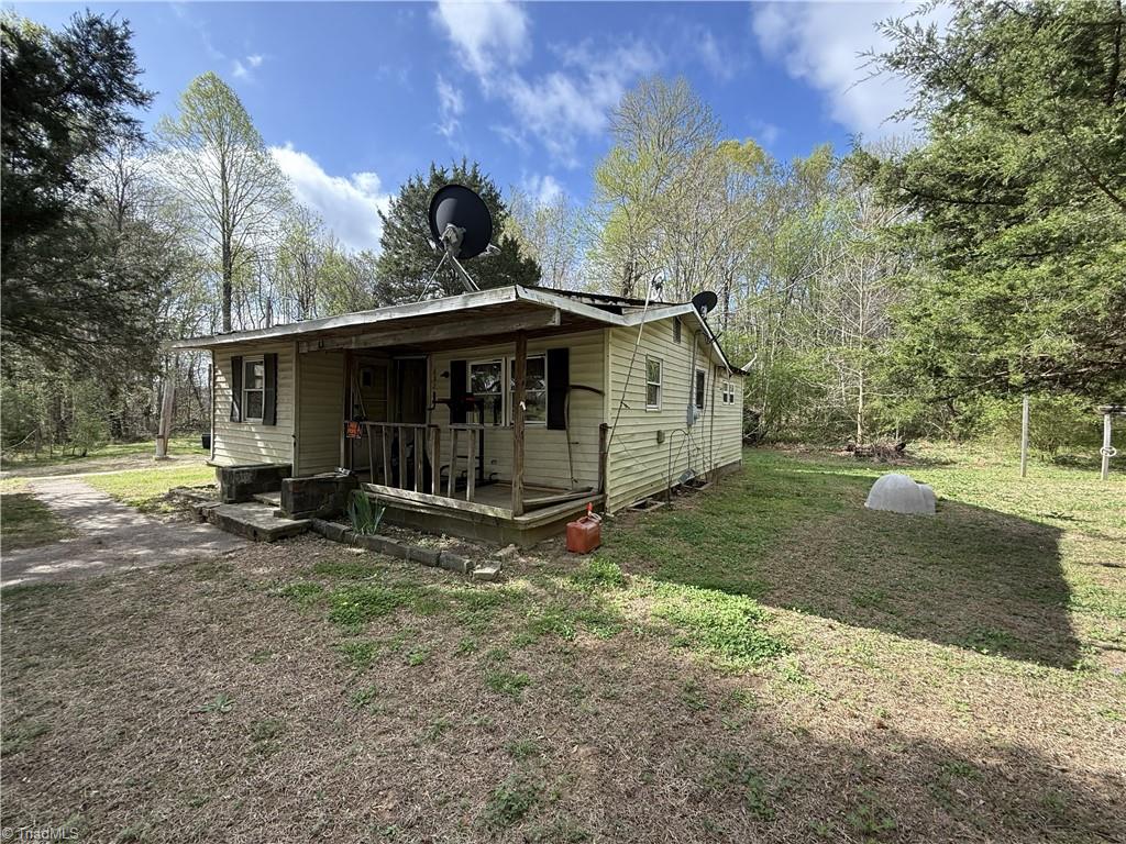 682 Gwynns Chapel Road Pelham, NC 27311 - Photo 3 of 7