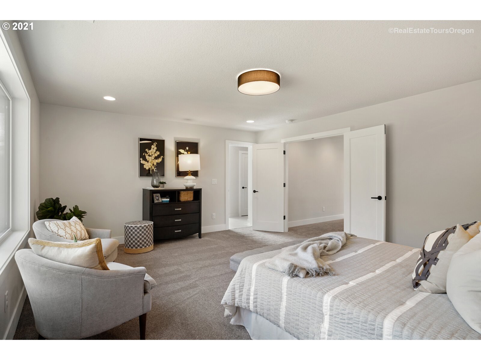 7009 Southwest Taylors Ferry Road Portland, OR 97223 - Photo 17 of 32 Gallery Image 17
