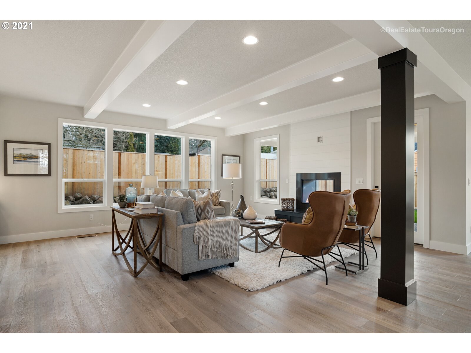 7009 Southwest Taylors Ferry Road Portland, OR 97223 - Photo 3 of 32 Gallery Image 3