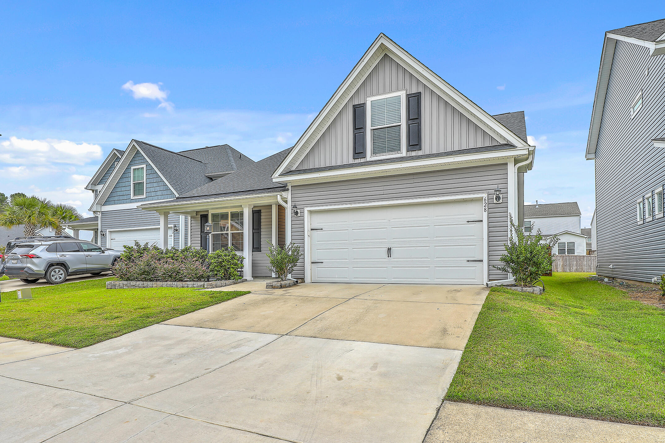 628 Pendleton Drive Moncks Corner, SC 29461 - Photo 2 of 58 Home