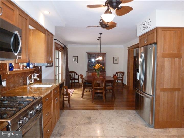 702 Pine Ridge Road Media, PA 19063 - Photo 7 of 20 Kitchen