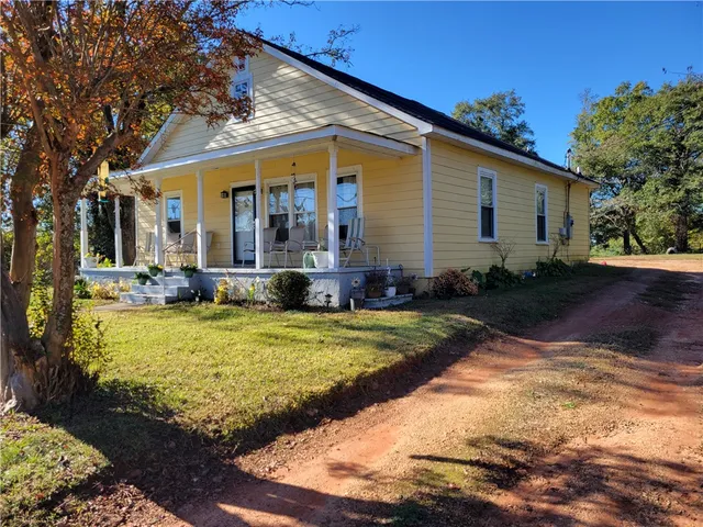 $159,000 | 1208 East Main Street, Seneca, SC 29678