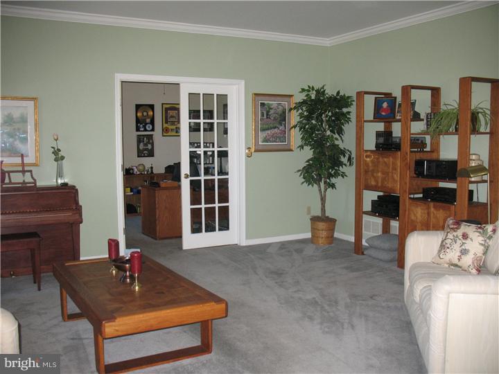 1 Jewel Road Princeton Junction, NJ 08550 - Photo 5 of 20 Living Room