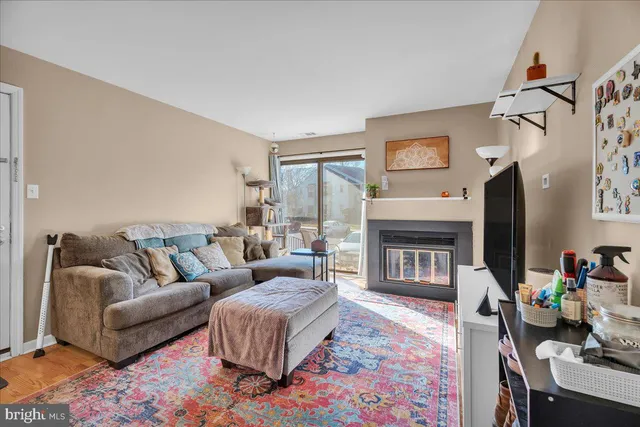 $205,000 | 213 Barclay Court, West Deptford, NJ 08051