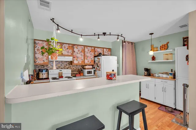 $205,000 | 213 Barclay Court, West Deptford, NJ 08051