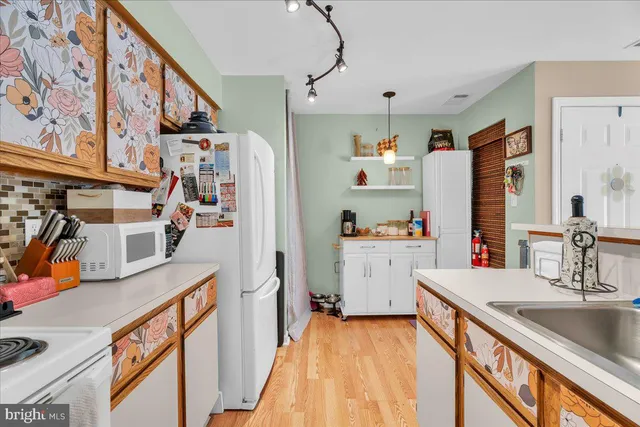 $205,000 | 213 Barclay Court, West Deptford, NJ 08051