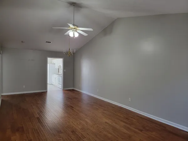 $1,275 | 213 High Point Way, Evans, GA 30809