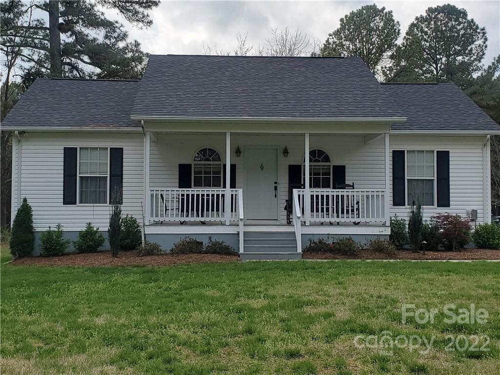 3665 Startown Road Newton, NC 28658 - Photo 4 of 34 Gallery Image 4