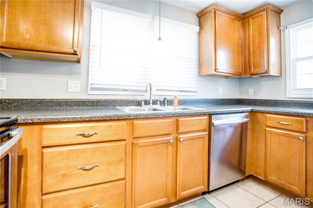 1314 Lindenthal Avenue Highland, IL 62249 - Photo 11 of 25