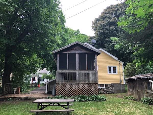 39 Reed Street Worcester, MA 01602 - Photo 3 of 30 Gallery Image 3