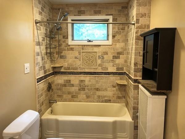 39 Reed Street Worcester, MA 01602 - Photo 8 of 30 Gallery Image 8