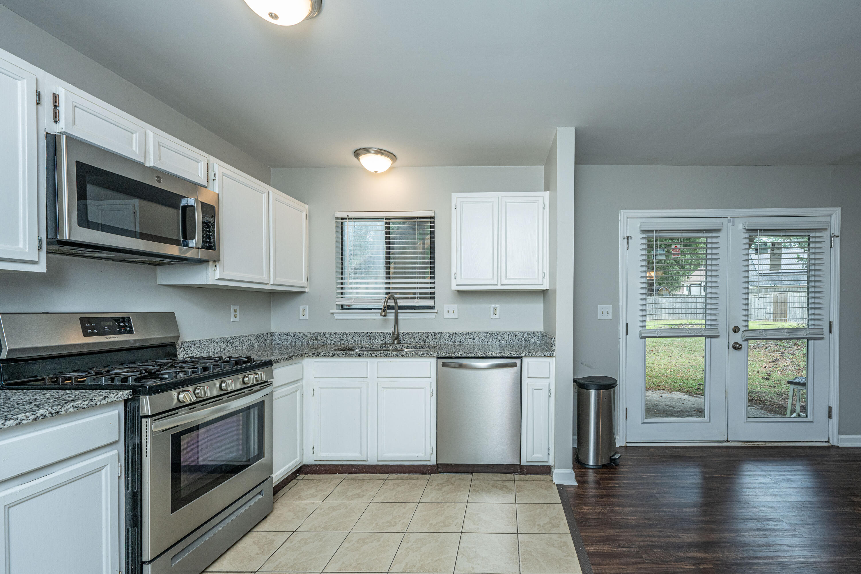 8361 Longridge Road North Charleston, SC 29418 - Photo 11 of 42 8361LongridgeRd016