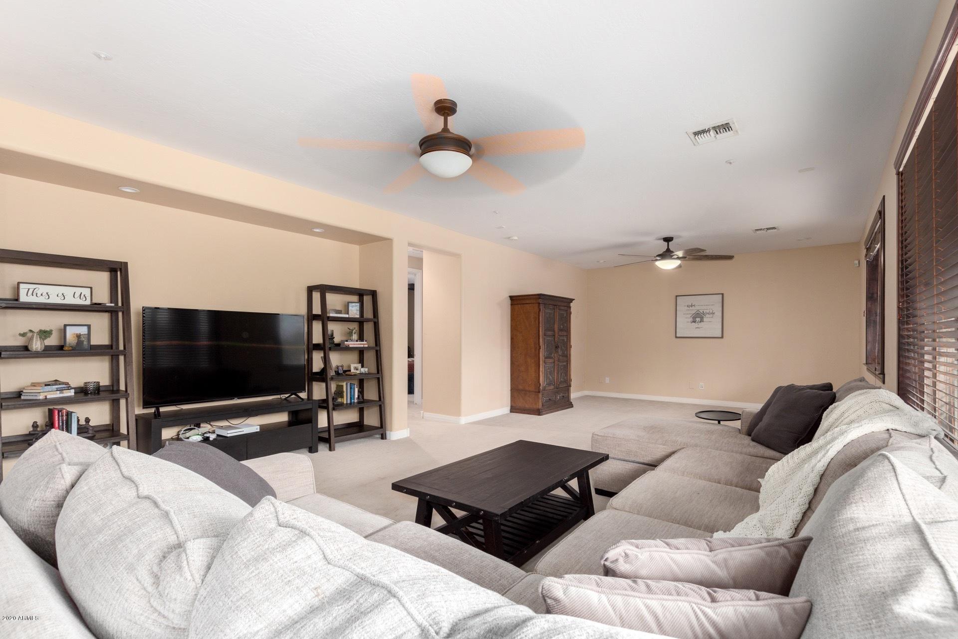 8653 West Rowel Road Peoria, AZ 85383 - Photo 24 of 66 Family room
