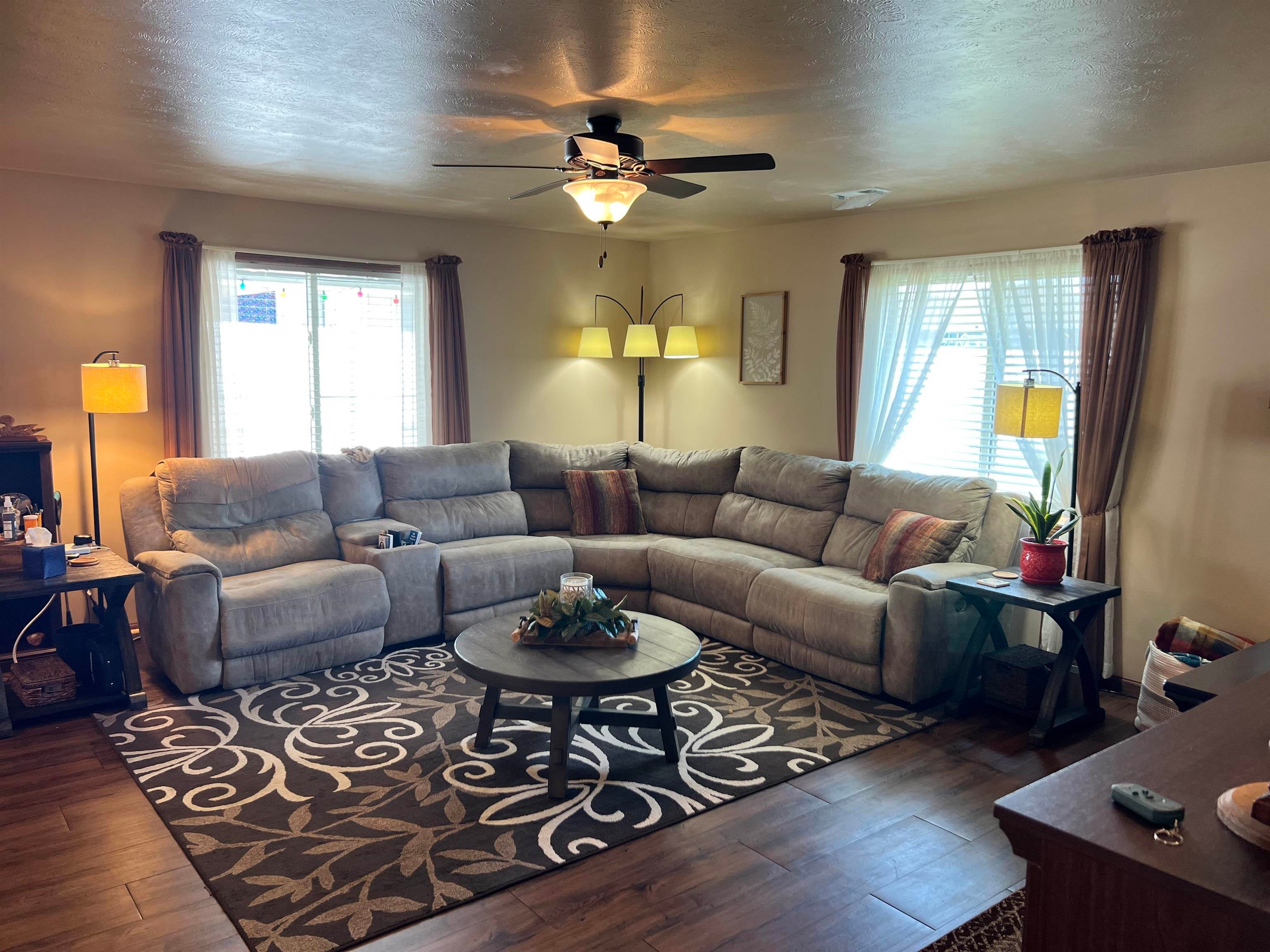 910 West Meadow Ridge Road Norfolk, NE 68701 - Photo 6 of 38 Gallery Image 6