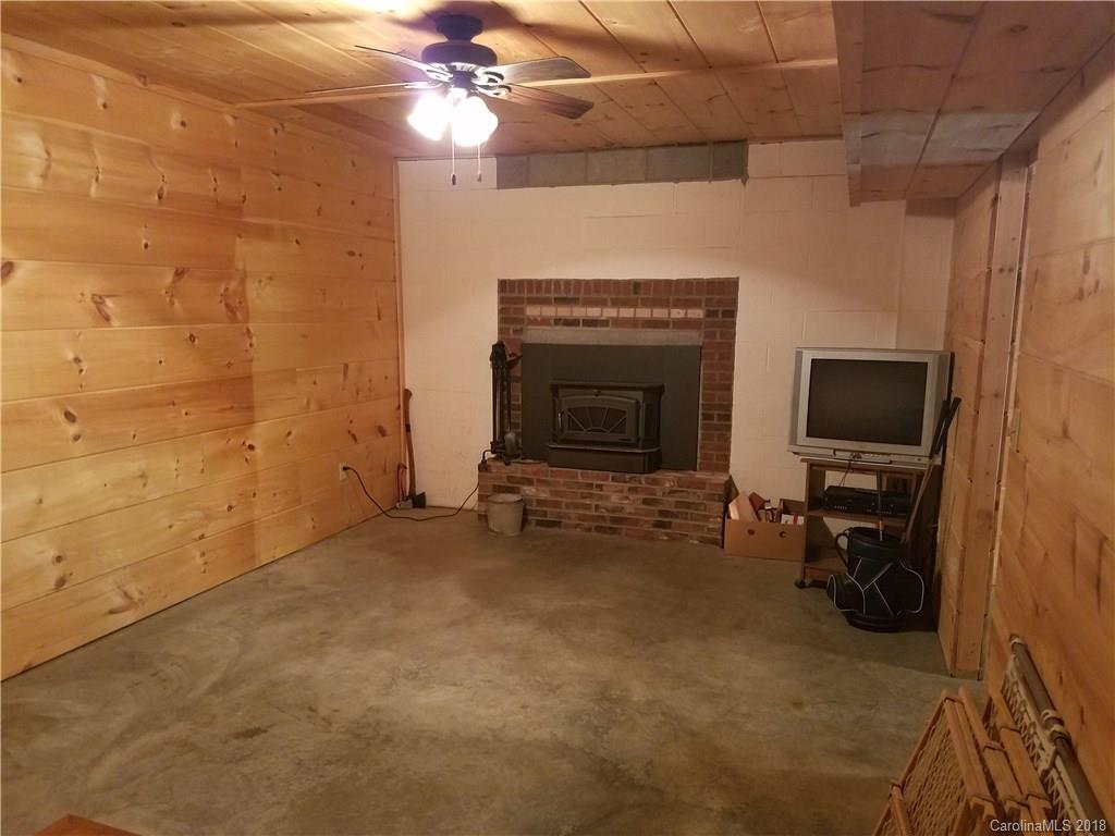 55 Lon Israel Road Candler, NC 28715 - Photo 20 of 21 Gallery Image 20