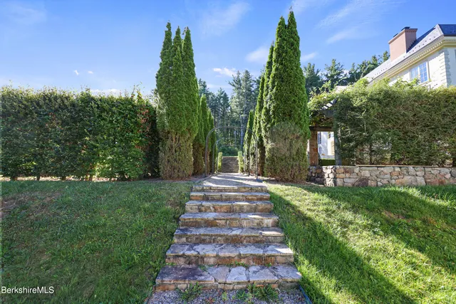 $7,250,000 | 209 Blue Hill Road, Great Barrington, MA 01230