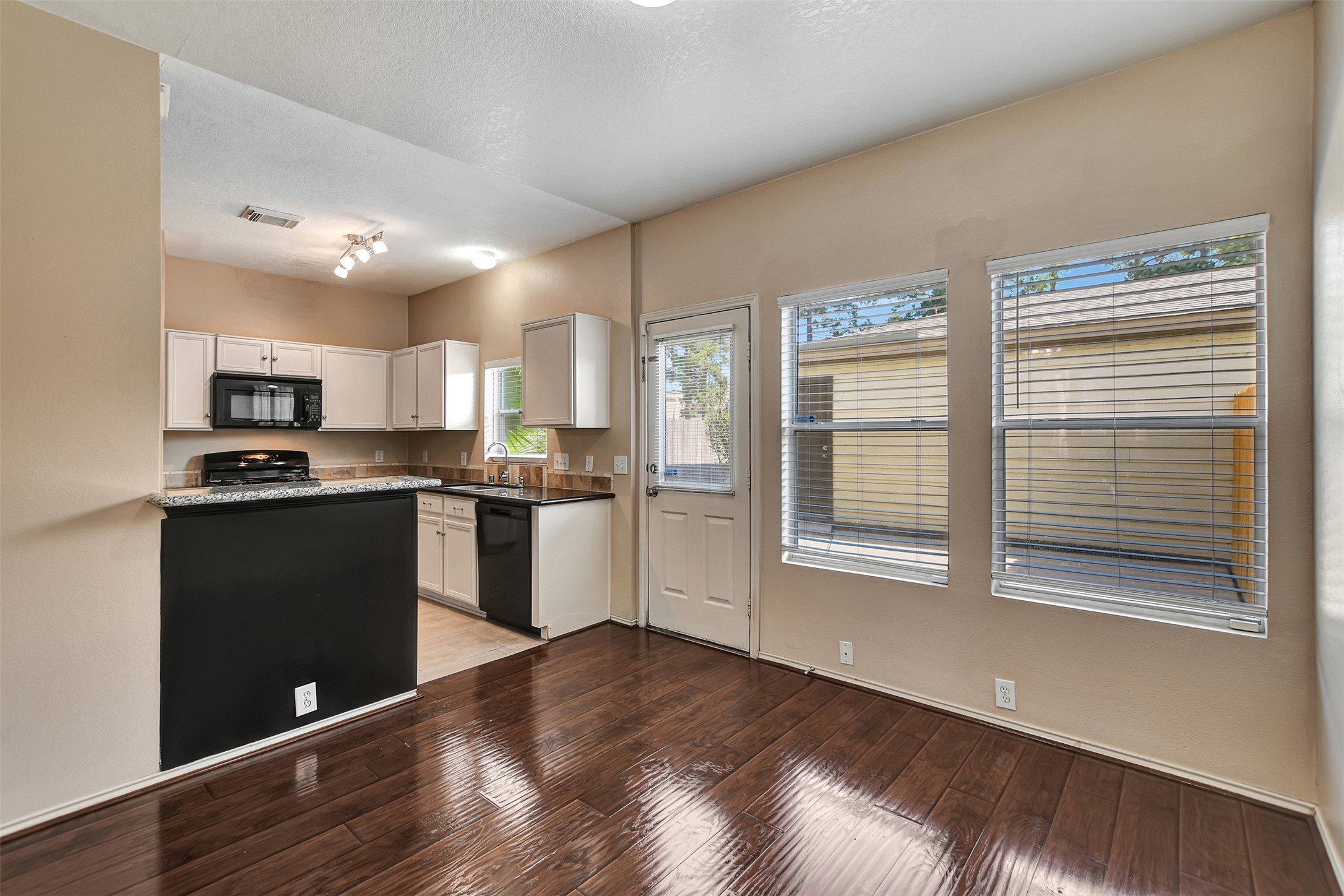 23624 Wildwood Green Way Spring, TX 77373 - Photo 12 of 37