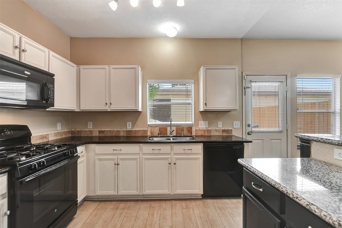 23624 Wildwood Green Way Spring, TX 77373 - Photo 19 of 37