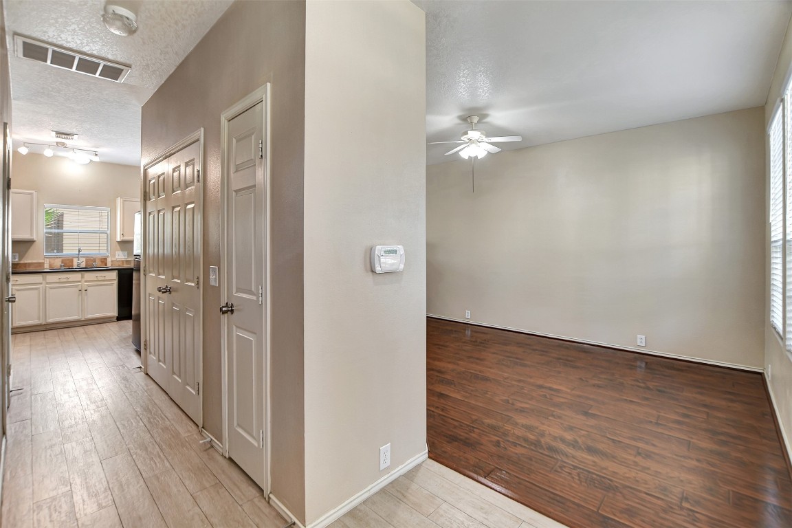 23624 Wildwood Green Way Spring, TX 77373 - Photo 5 of 37