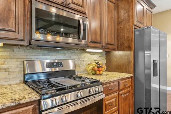 $429,000 | 20203 Farm To Market Road 1804, Lindale, TX 75771