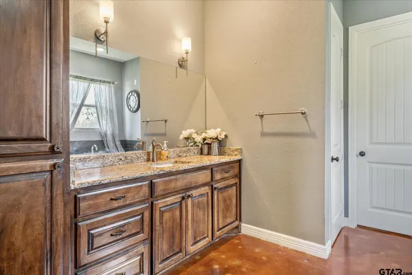 $429,000 | 20203 Farm To Market Road 1804, Lindale, TX 75771