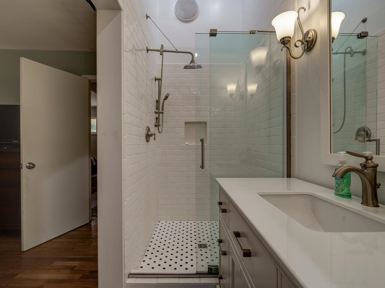 1124 Woodburn Road Durham, NC 27705 - Photo 24 of 31 Photo 24