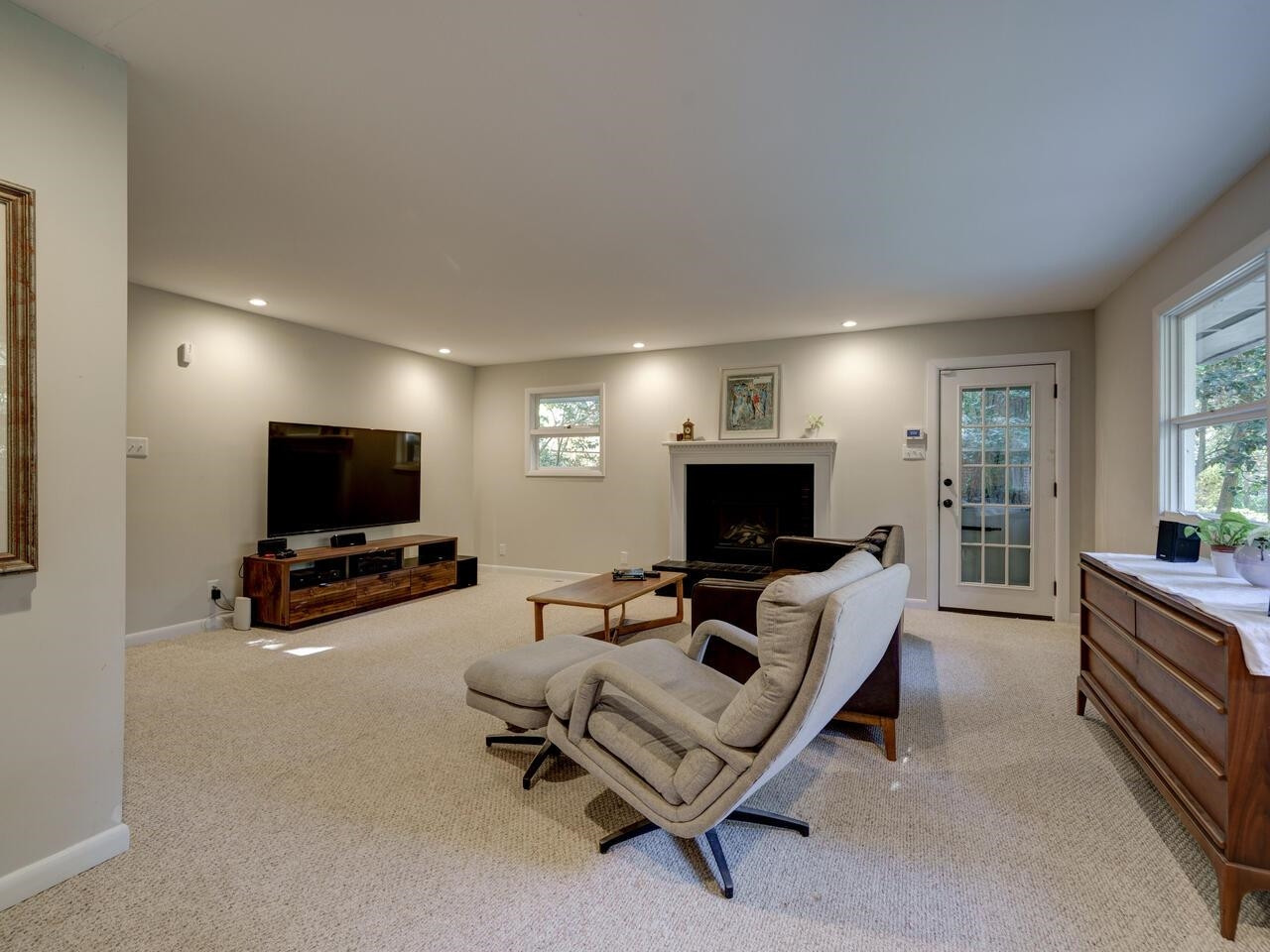 1124 Woodburn Road Durham, NC 27705 - Photo 9 of 31 Photo 9