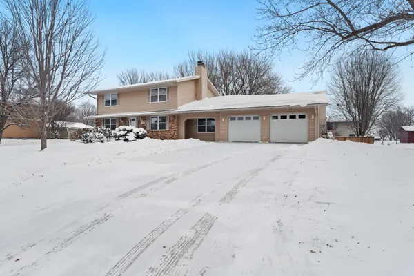 $508,000 | 645 Dugdale Avenue, Worthington, MN 56187