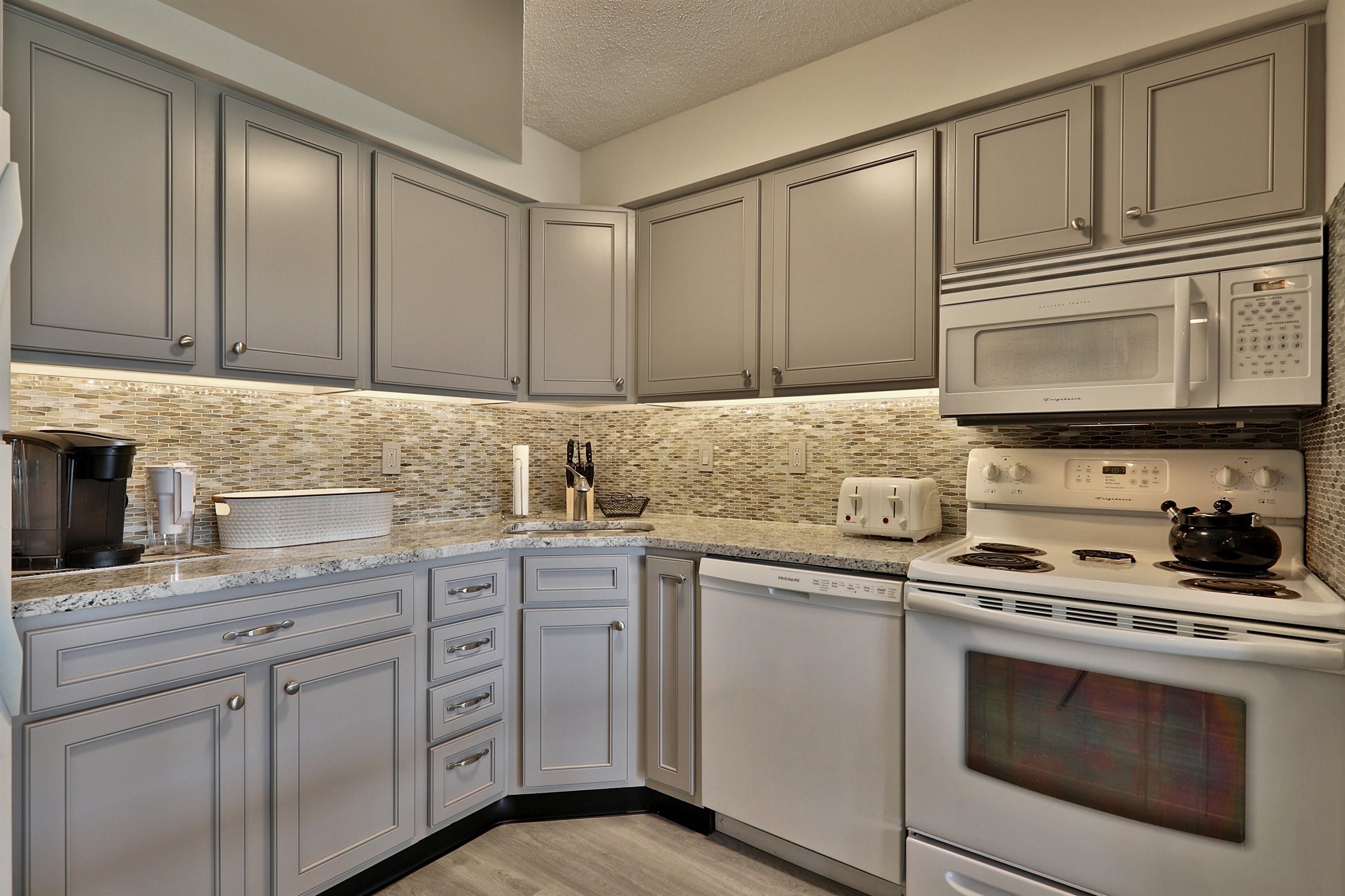 133 East Mountain Road, Unit 3C13 & 3C13A Killington, VT 05751 - Photo 5 of 48