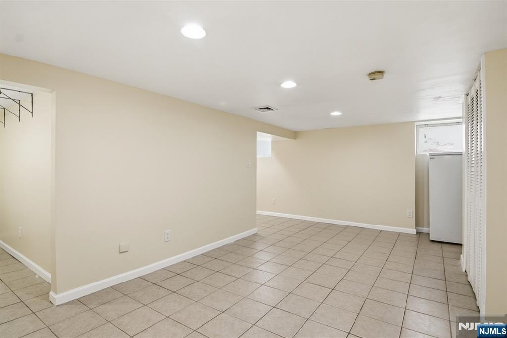 15 Peru Road Clifton, NJ 07012 - Photo 21 of 34
